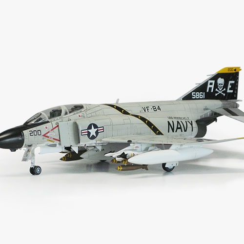 [1/72] 12529 USN F-4J &quot;VF-84 Jolly Rogers&quot;